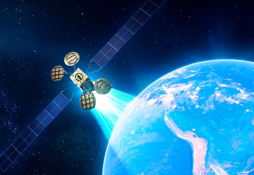 Ilustración del satélite ARSAT SG1 con sus 4 antenas, orbitando en el espacio y alumbrando la cobertura en Argentina y países limítrofes.